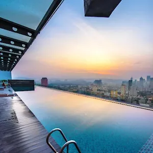 Regalia Skypool Klcc Хостел