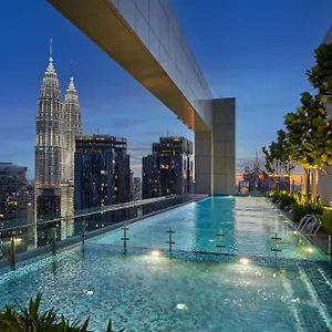 Royce Klcc By Cobnb Apartman
